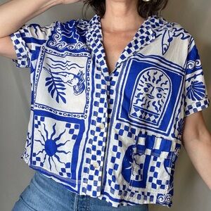 #42 $18 Kimchie Blue beach print checkered plaid button-down shirt blue white S
